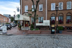 The William Fell Baltimore, Tapestry Collection by Hilton