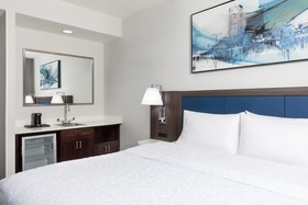 Hampton Inn & Suites Baltimore Inner Harbor