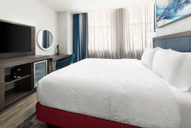 Hampton Inn & Suites Baltimore Inner Harbor