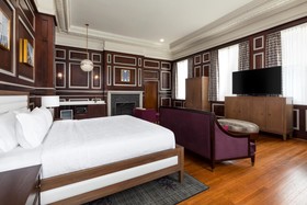 Hampton Inn & Suites Baltimore Inner Harbor