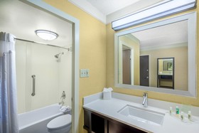 Holiday Inn Baltimore-Inner Harbor (Downtown)
