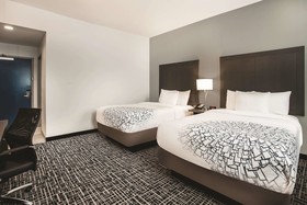 La Quinta Inn & Suites by Wyndham Baltimore Downtown