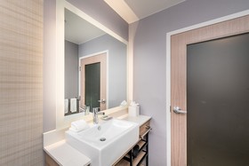 SpringHill Suites Baltimore Downtown Convention Center Area