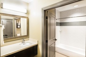 Staybridge Suites Baltimore - Inner Harbor