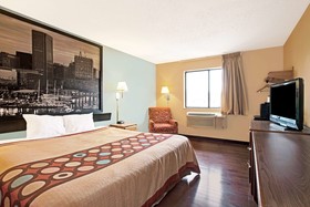 Super 8 by Wyndham Baltimore/Essex Area
