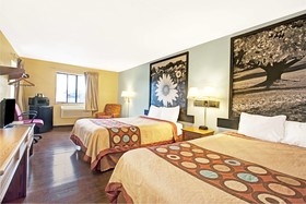 Super 8 by Wyndham Baltimore/Essex Area
