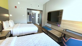 Tru by Hilton Baltimore Harbor East