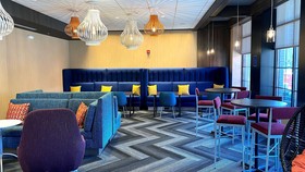 Tru by Hilton Baltimore Harbor East