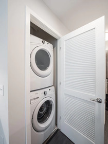 Global Luxury Suites at Bethesda Metro