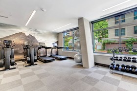Global Luxury Suites at Bethesda Metro