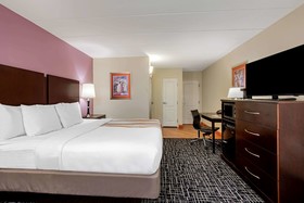 La Quinta Inn & Suites by Wyndham Lexington Park - Patuxent