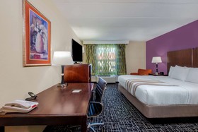La Quinta Inn & Suites by Wyndham Lexington Park - Patuxent