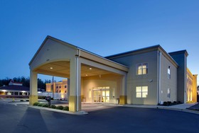 La Quinta Inn & Suites by Wyndham Lexington Park - Patuxent