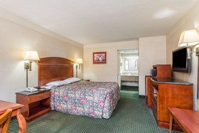 Days Inn by Wyndham Camp Springs/Andrews AFB DC Area