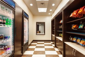 Hampton Inn & Suites Camp Springs