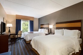 Hampton Inn & Suites Camp Springs