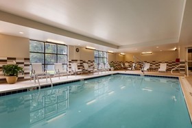 Hampton Inn & Suites Camp Springs