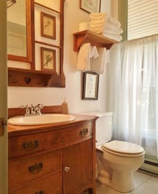 Inn At The Canal Bed & Breakfast