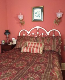 Inn At The Canal Bed & Breakfast