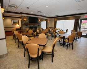 Holiday Inn Express & Suites Clear Spring