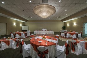 Colony South Hotel & Conference Center
