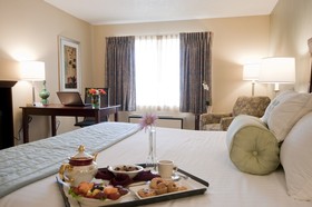 Colony South Hotel & Conference Center