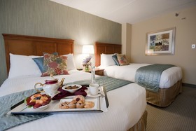 Colony South Hotel & Conference Center