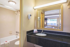 Ramada Limited Cockeysville