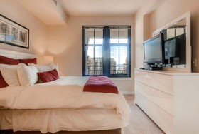 Global Luxury Suites at Town Center