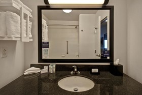 Hampton Inn and Suites Columbia South