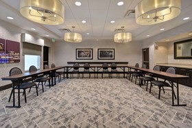 Hampton Inn and Suites Columbia South