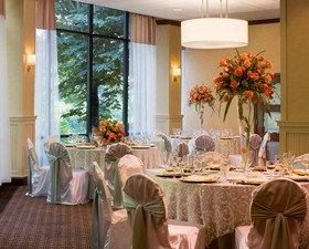 Merriweather Lakehouse, Autograph Collection