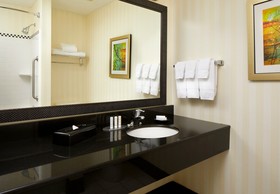 Fairfield Inn & Suites Cumberland