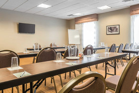 Sleep Inn & Suites