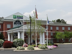 Holiday Inn Express Hotel & Suites Salisbury-Delmar