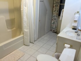 Miles River Guest House