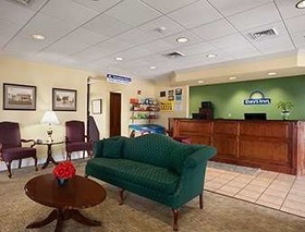 Days Inn by Wyndham Frederick