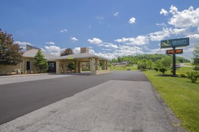 Quality Inn & Suites Frostburg