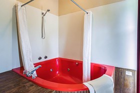 Quality Inn & Suites Frostburg