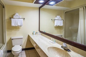 Quality Inn & Suites Frostburg
