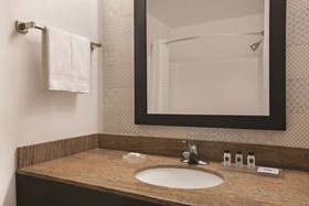 Country Inn & Suites by Radisson, Hagerstown, MD