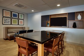 Holiday Inn Express Baltimore Bwi Airport West
