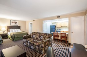 Quality Suites