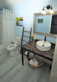 Pentagon Suites