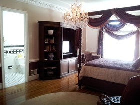 Rosewood Manor
