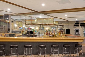 Days Inn by Wyndham Lanham Washington D.C
