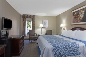 Days Inn by Wyndham Lanham Washington D.C
