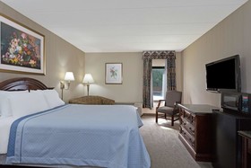Days Inn by Wyndham Lanham Washington D.C
