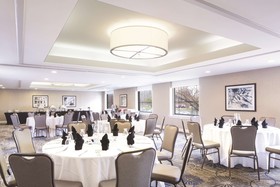 DoubleTree by Hilton Hotel Laurel