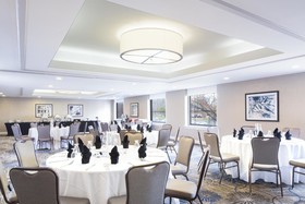 DoubleTree by Hilton Hotel Laurel